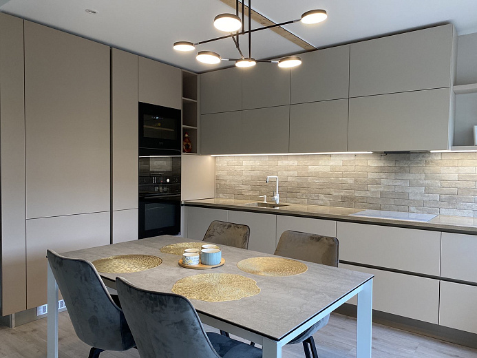 Möbelgeschäft HansaWord OÜ